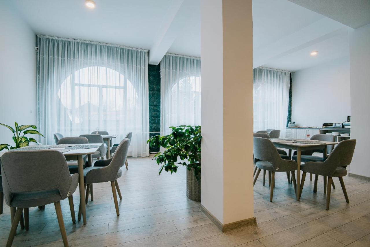 Vila Ursul Negru Совата Екстериор снимка
